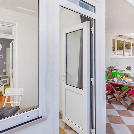 Apartment Jossy *
